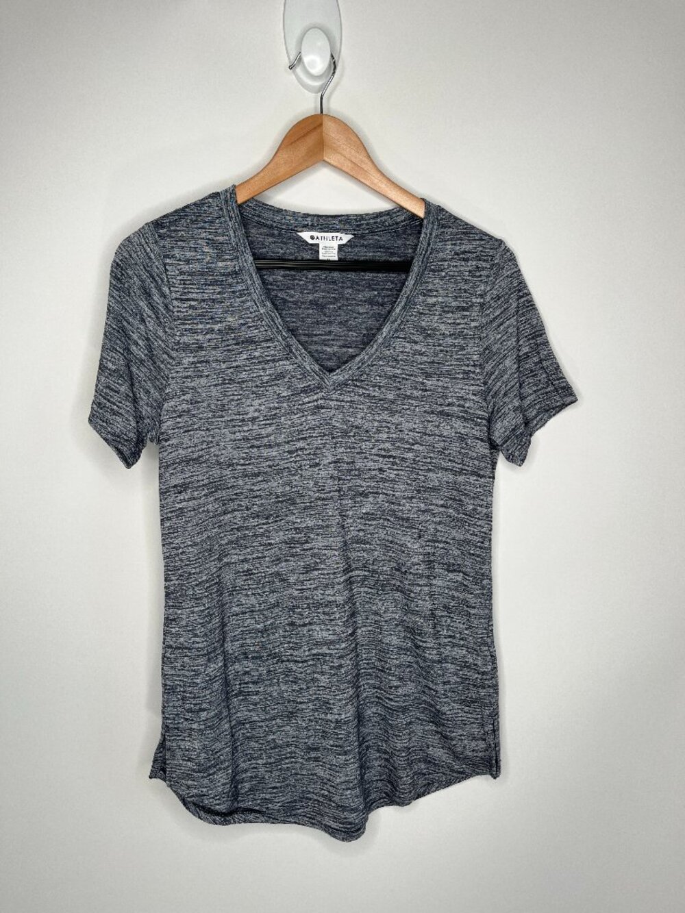 Athleta Size M Womens Gray V Neck Short Sleeve Activewear Athletic TShirt